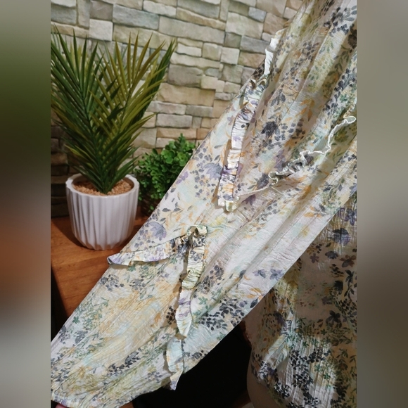 Zac & Rachel Large Foral Women's Peasant Top Feminine - Picture 4 of 5